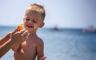 ¿Cómo proteger a los niños del sol?