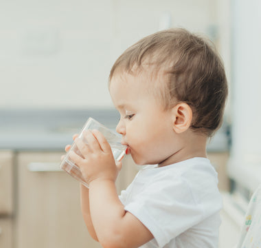 ¡Qué calor! ¿Cómo hidratar correctamente a mi bebé en días de calor?