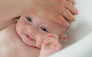 Hora del baño: ¡El momento perfecto para el relajo de tu bebé!